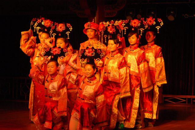 Tradition Chinese costumes from past dynasties