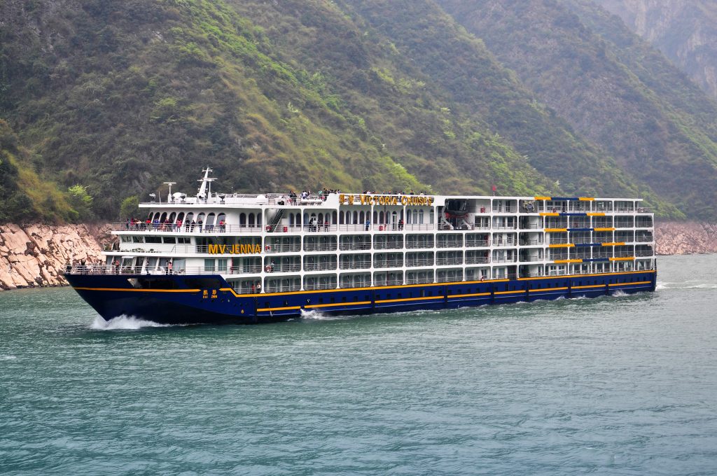 Victoria Jenina cruise ship